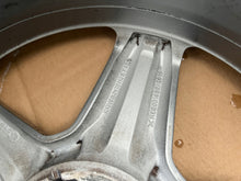 Load image into Gallery viewer, 1x Alufelge 19 Zoll 8.0" 5x112 A1564010600 Mercedes-Benz Gla Rim Wheel FEL8290443589zt
