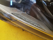 Laden Sie das Bild in den Galerie-Viewer, Frontscheinwerfer Mercedes-Benz Vito W447 A4479064700 LED Rechts Headlight