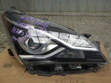 Load image into Gallery viewer, Frontscheinwerfer Toyota Yaris LED Rechts Scheinwerfer Headlight