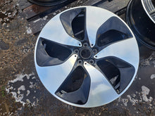 Laden Sie das Bild in den Galerie-Viewer, 1x Alufelge 19 Zoll 7.5" 5x112 6857575 BMW I12 Rim Wheel FEL1563507127uz