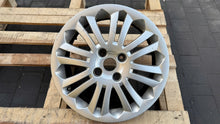 Laden Sie das Bild in den Galerie-Viewer, 1x Alufelge 17 Zoll 7.0" 4x114.3 40ET MMD70740 Honda I Rim Wheel FEL7754445862ka