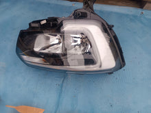 Laden Sie das Bild in den Galerie-Viewer, Frontscheinwerfer Renault Master III 260105567R LED Rechts Headlight