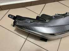 Laden Sie das Bild in den Galerie-Viewer, Frontscheinwerfer Toyota 4 Yaris Full LED Rechts Scheinwerfer Headlight SCH2442233439ct