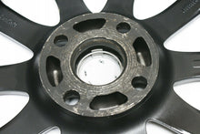 Laden Sie das Bild in den Galerie-Viewer, 1x Alufelge 15 Zoll 4.5&quot; 4x100 35ET Toyota Aygo X Rim Wheel