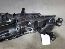 Laden Sie das Bild in den Galerie-Viewer, Frontscheinwerfer Mazda 6 Rechts Scheinwerfer Headlight