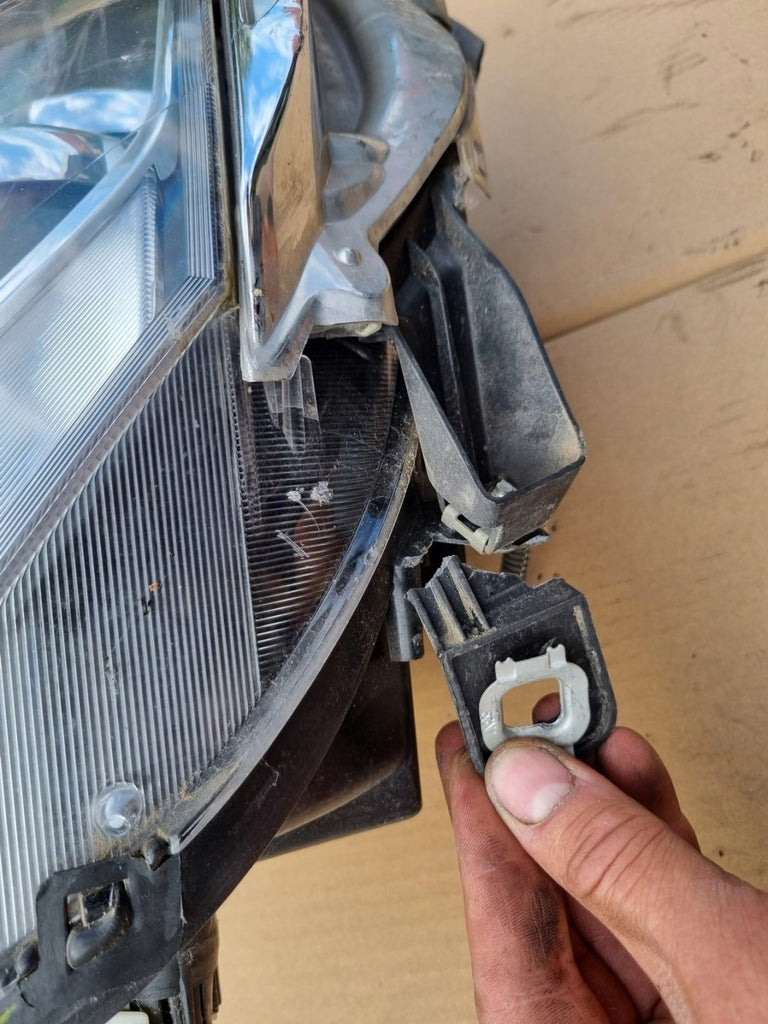 Frontscheinwerfer Lancia Delta III Rechts Scheinwerfer Headlight SCH9229703206vq