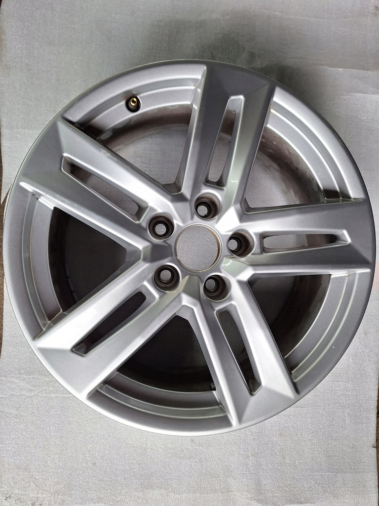 1x Alufelge 17 Zoll 7.0" 5x112 42ET 8W0601025P Audi A4 B9 Rim Wheel