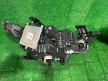 Laden Sie das Bild in den Galerie-Viewer, Frontscheinwerfer Mazda 3 BCJH-51040 Full LED Links Scheinwerfer Headlight