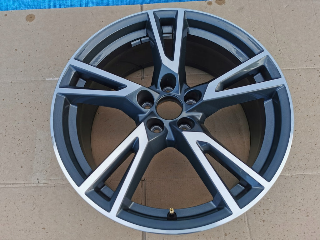 1x Alufelge 19 Zoll 8.0" 5x112 39ET Glanz Graphit 80A601025R Audi Q5 Mg