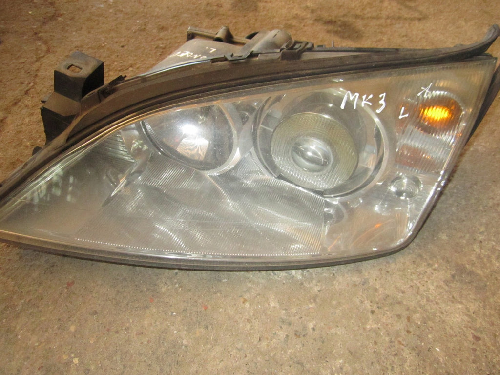 Frontscheinwerfer Ford Mondeo Xenon Ein Stück (Rechts oder Links) Headlight