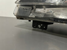 Laden Sie das Bild in den Galerie-Viewer, Frontscheinwerfer Mazda 3 Bl Links Scheinwerfer Headlight SCH8685151061cj