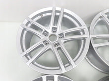 Laden Sie das Bild in den Galerie-Viewer, 4x Alufelge 17 Zoll 7.5" 5x112 27ET Glanz Silber KBA52096 Audi I Rim Wheel FEL3247935466zg