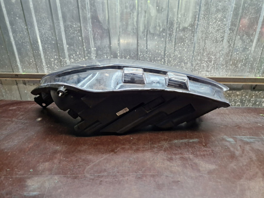 Frontscheinwerfer Ford Focus MX7B-13E014-CC LED Rechts Scheinwerfer Headlight