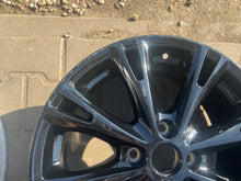 Laden Sie das Bild in den Galerie-Viewer, 1x Alufelge 17 Zoll 7.0&quot; 4x108 47 5ET Glanz Schwarz C1BC-YA Ford Rim Wheel