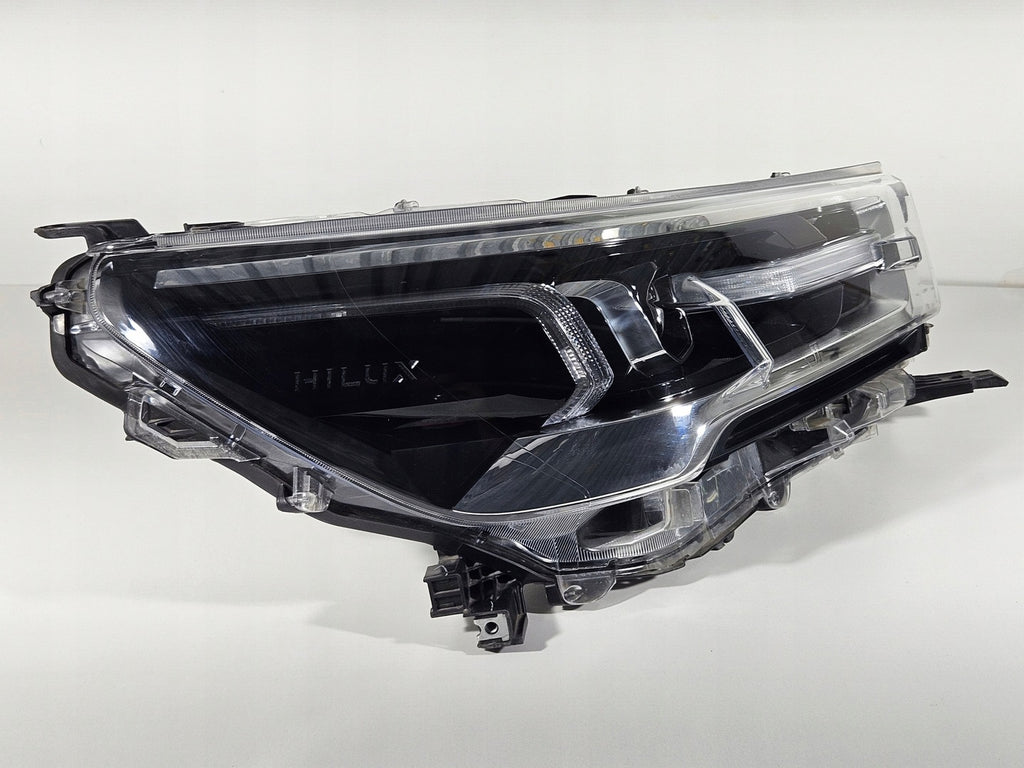 Frontscheinwerfer Toyota Hilux VIII 81110-0KU80 LED Rechts Headlight SCH2150769633dm