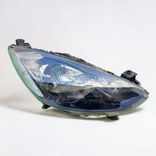 Laden Sie das Bild in den Galerie-Viewer, Frontscheinwerfer Mazda II Rechts Scheinwerfer Headlight