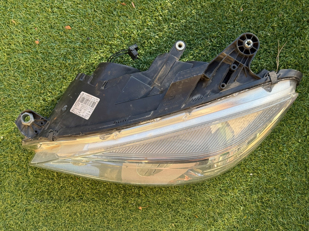 Frontscheinwerfer Mercedes-Benz W204 A2048208361 Links Scheinwerfer Headlight SCH9062334018yy