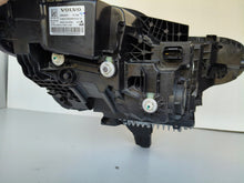 Laden Sie das Bild in den Galerie-Viewer, Frontscheinwerfer Volvo 80000401 Full LED Links Scheinwerfer Headlight SCH6787016313vx