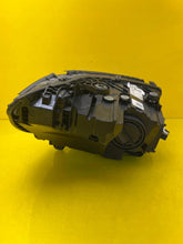 Laden Sie das Bild in den Galerie-Viewer, Frontscheinwerfer Mercedes-Benz W206 A2069063903 Q002162ZGS003 LED Links SCH8379610496jk
