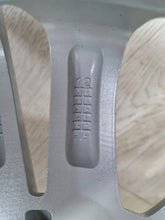 Laden Sie das Bild in den Galerie-Viewer, 1x Alufelge 16 Zoll 6.5" 4x108 47 5ET Ford Fiesta I Rim Wheel FEL7454049365on