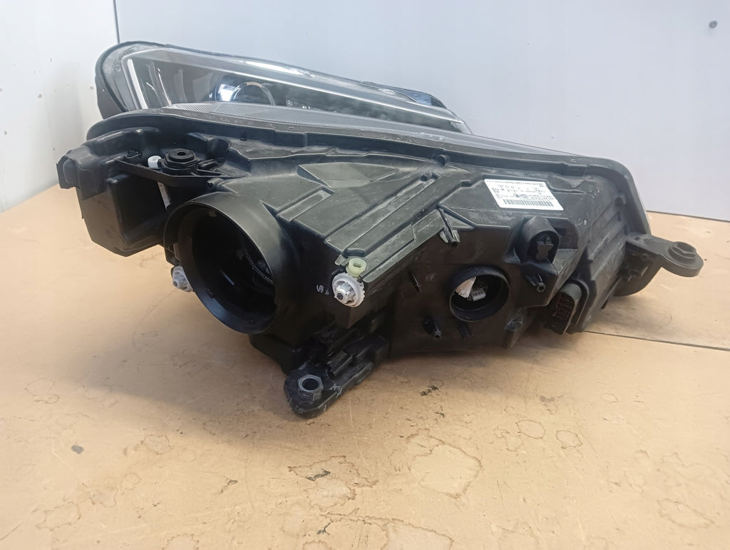 Frontscheinwerfer Skoda Superb III 3V1941015A 3V1941016A Rechts oder Links