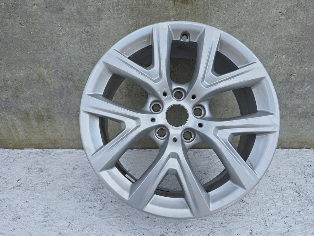 1x Alufelge 17 Zoll 6.5" 5x112 6856076 BMW X1 Rim Wheel FEL9480166834iw