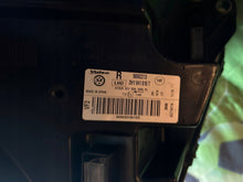 Load image into Gallery viewer, Frontscheinwerfer VW Amarok 2H1941016T Xenon Rechts Scheinwerfer Headlight SCH8732899417dz