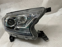 Laden Sie das Bild in den Galerie-Viewer, Frontscheinwerfer Ford Ranger JB3B14D154KA Xenon Rechts Scheinwerfer Headlight