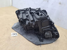 Laden Sie das Bild in den Galerie-Viewer, Frontscheinwerfer Mercedes-Benz W246 A2469066901 LED Links Headlight SCH8996604403gp