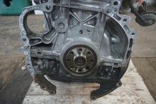 Laden Sie das Bild in den Galerie-Viewer, Motor Toyota Avensis 1AD-FTV 2.0 170TKm 2011 Diesel Engine Unkomplett MOT1130476201jt