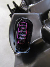Load image into Gallery viewer, Frontscheinwerfer Audi A6 C7 Xenon Ein Stück (Rechts oder Links) Headlight