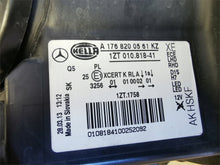 Load image into Gallery viewer, Frontscheinwerfer Mercedes-Benz W176 A1768200561 Xenon Rechts oder Links