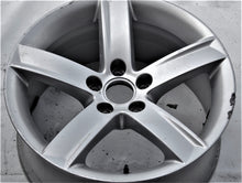 Load image into Gallery viewer, 1x Alufelge 17 Zoll 7.5&quot; 5x112 28ET 8T0071497 Audi A4 A3 Rim Wheel