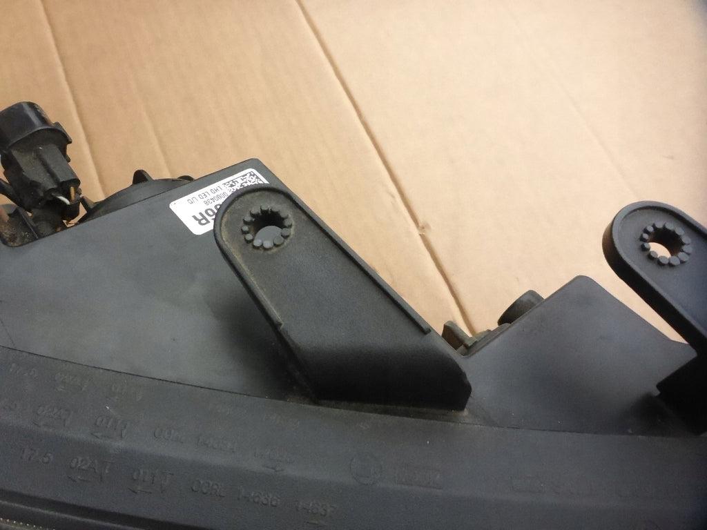 Frontscheinwerfer Hyundai Elantra 92102-F2 Rechts Scheinwerfer Headlight