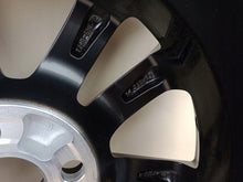 Laden Sie das Bild in den Galerie-Viewer, 1x Alufelge 15 Zoll 5.0" 4x100 39ET Glanz PZ49P-B0671 Toyota Yaris Rim Wheel FEL2062321293sh