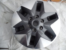Laden Sie das Bild in den Galerie-Viewer, 1x Alufelge 18 Zoll 7.0&quot; 6x139.7 53 5ET 52910-CG920 Hyundai Staria Rim Wheel