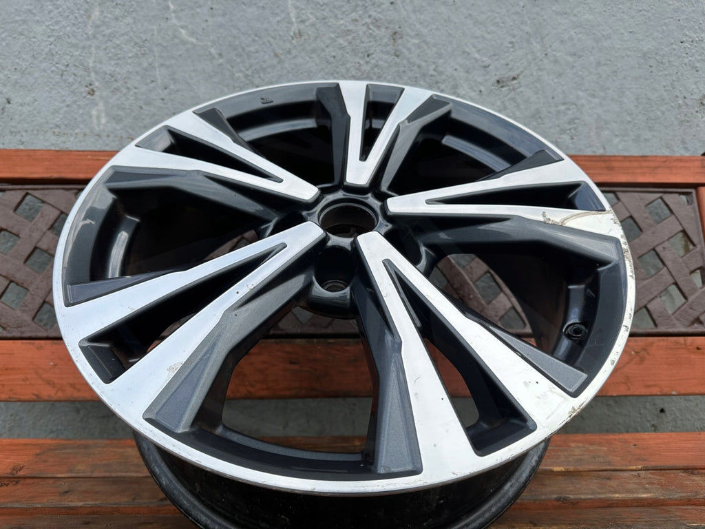 1x Alufelge 18 Zoll 7.0" 5x114.3 40ET Glanz Graphit HVO3BMB94 Nissan Qashqai FEL8834561616hm