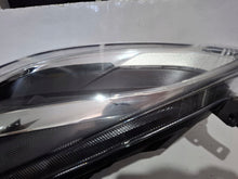 Laden Sie das Bild in den Galerie-Viewer, Frontscheinwerfer Ford Fiesta L1BB-13E015-GC L1BB13E015GC LED Links Headlight SCH2469626248rg