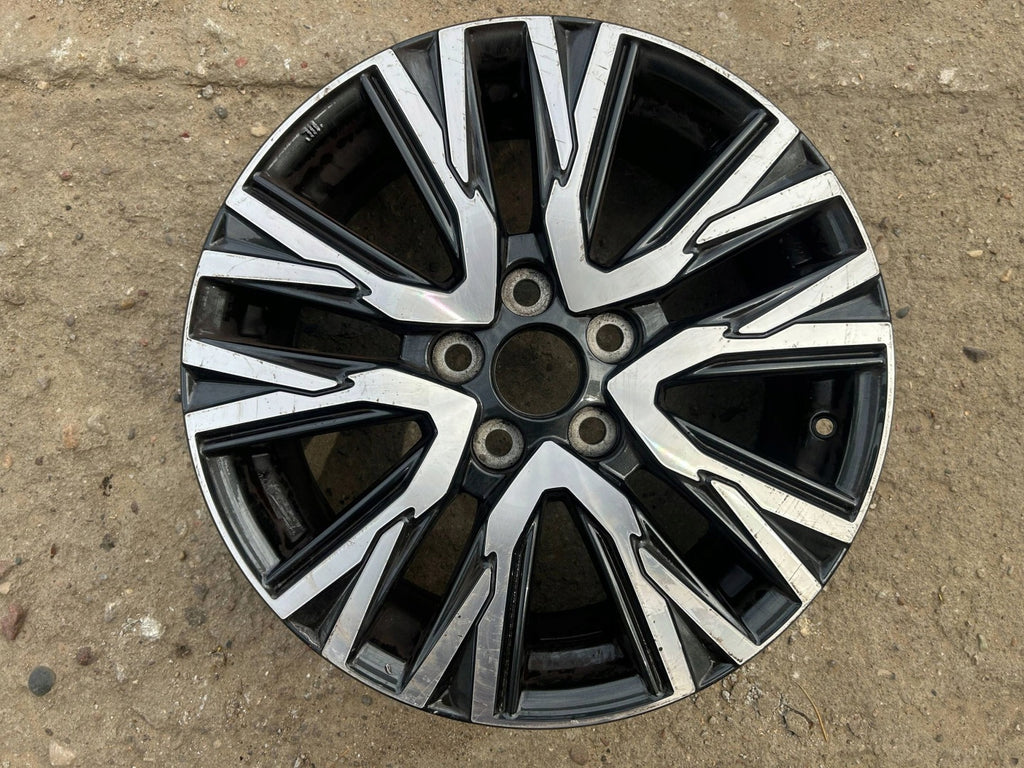 1x Alufelge 17 Zoll 5x114.3 PW4570D007 Toyota Yaris Cross Rim Wheel FEL6258516424ei