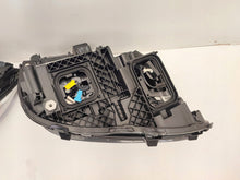 Laden Sie das Bild in den Galerie-Viewer, Frontscheinwerfer Mercedes-Benz W212 2129063103KZ A2128202539 LED Links