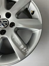 Load image into Gallery viewer, 1x Alufelge 15 Zoll 6.0&quot; 5x100 6R0601025L VW Polo Rim Wheel