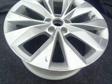 Laden Sie das Bild in den Galerie-Viewer, 1x Alufelge 18 Zoll 8.0&quot; 5x112 44ET 3V0601025R Skoda Superb Iii Rim Wheel