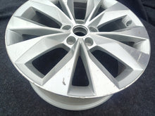 Load image into Gallery viewer, 1x Alufelge 18 Zoll 8.0" 5x112 44ET 3V0601025R Skoda Superb Iii Rim Wheel FEL4574831193ju