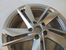 Laden Sie das Bild in den Galerie-Viewer, 1x Alufelge 18 Zoll 7.0" 5x112 45ET 2GV601025D VW T-Roc Troc Rim Wheel FEL8689873660ek