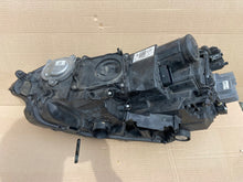 Laden Sie das Bild in den Galerie-Viewer, Frontscheinwerfer VW Golf Sportsvan I 517941036A Rechts Scheinwerfer Headlight SCH4297128463ju