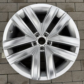 1x Alufelge 19 Zoll 8.5