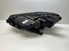 Laden Sie das Bild in den Galerie-Viewer, Frontscheinwerfer VW Passat B8 3G1941036Q Rechts Scheinwerfer Headlight