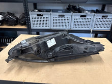 Laden Sie das Bild in den Galerie-Viewer, Frontscheinwerfer Tesla Model 3 1514952-00-D LED Links Scheinwerfer Headlight