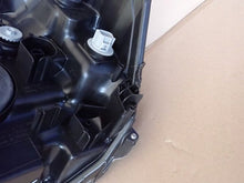 Load image into Gallery viewer, Frontscheinwerfer Toyota Hilux VIII 1EJ-923364-040 Rechts Scheinwerfer Headlight SCH2577610801zq
