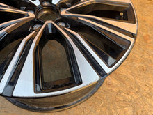 Laden Sie das Bild in den Galerie-Viewer, 1x Alufelge 18 Zoll 8.0" 5x108 42ET 32358909 Volvo Rim Wheel FEL5200490133wr